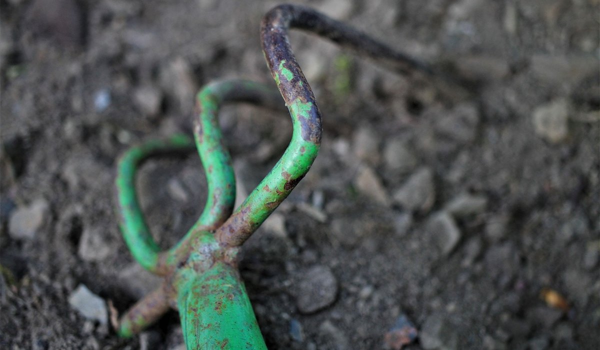 Basic metalwork skills for repairing garden gates